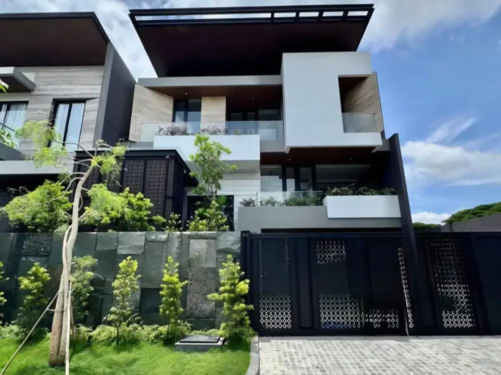 For Sale Rumah Mewah Baru Gress di Waterfront Citraland Surabaya High Spec Quality