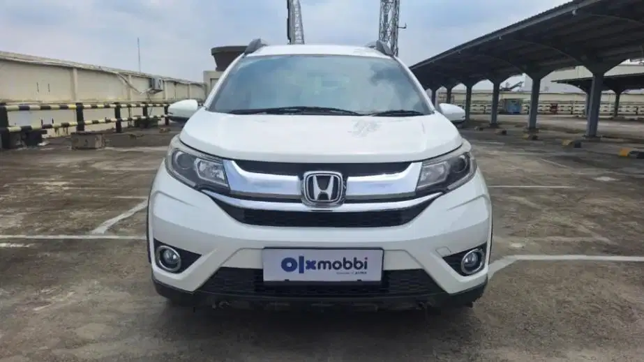 DP MURAH Honda BR-V 1.5 E Prestige Bensin-AT 2016 Putih CBOHB