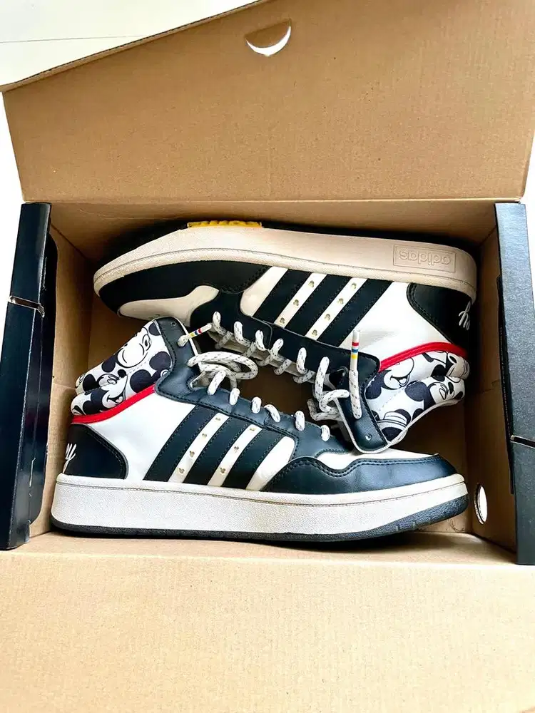 Adidas Mickey Dubai