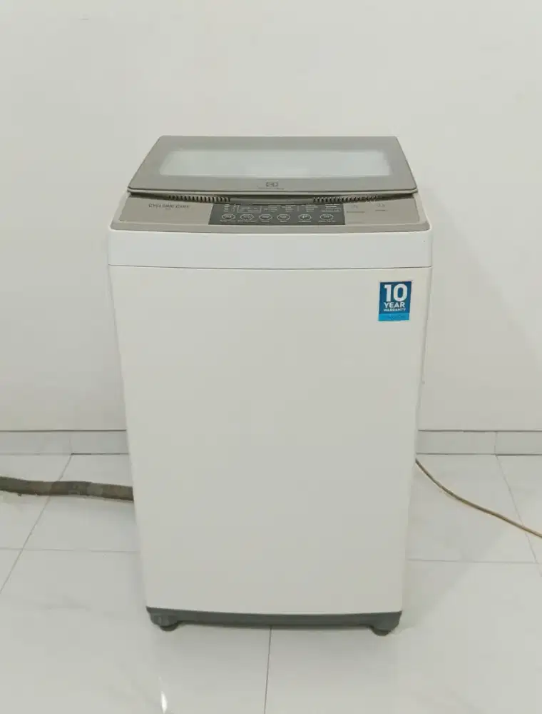Mesin Cuci Electrolux 1 tabung top loading bukaan atas 7 kg murah