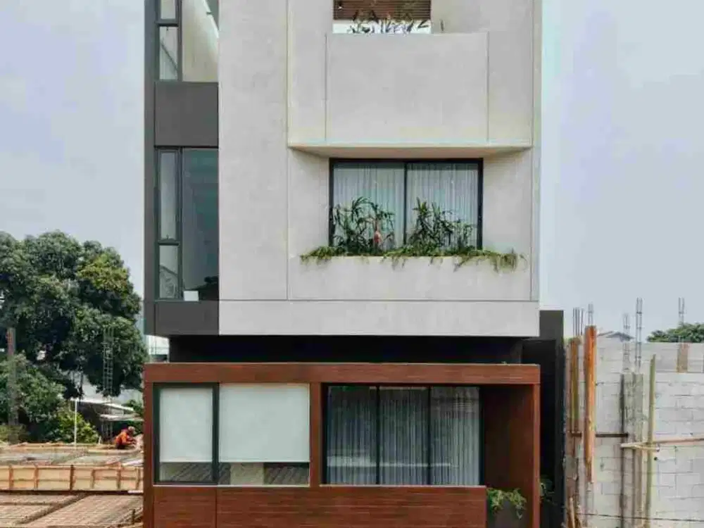 TOWNHOUSE 3 LANTAI PANCORAN JAKARTA SELATAN BRAND NEW BANGUNAN MEWAH RAPI SIAP HUNI LOKASI STRATEGIS