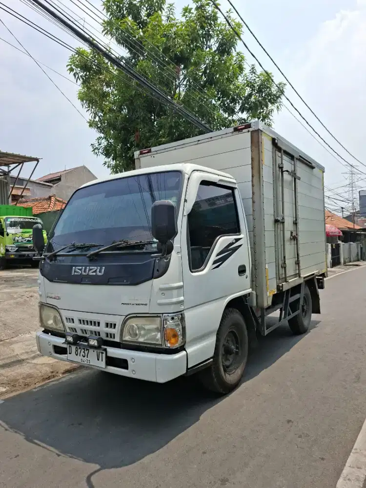 Isuzu ELF nkr 100ps engkel box orsinil