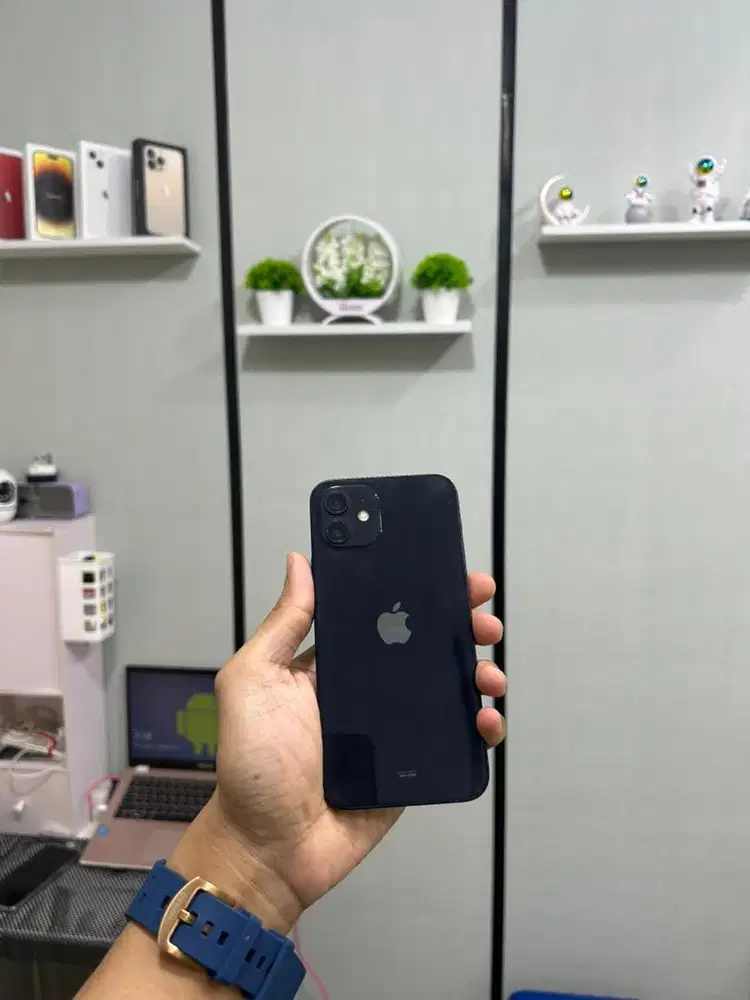 iPhone 12 128Gb iBox