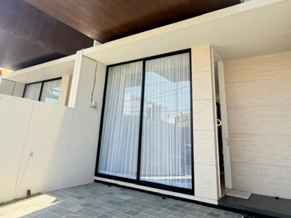 RUMAH BARU MODERN MINIMALIS DEKAT DHARMAHUSADA SEMI FURNISH