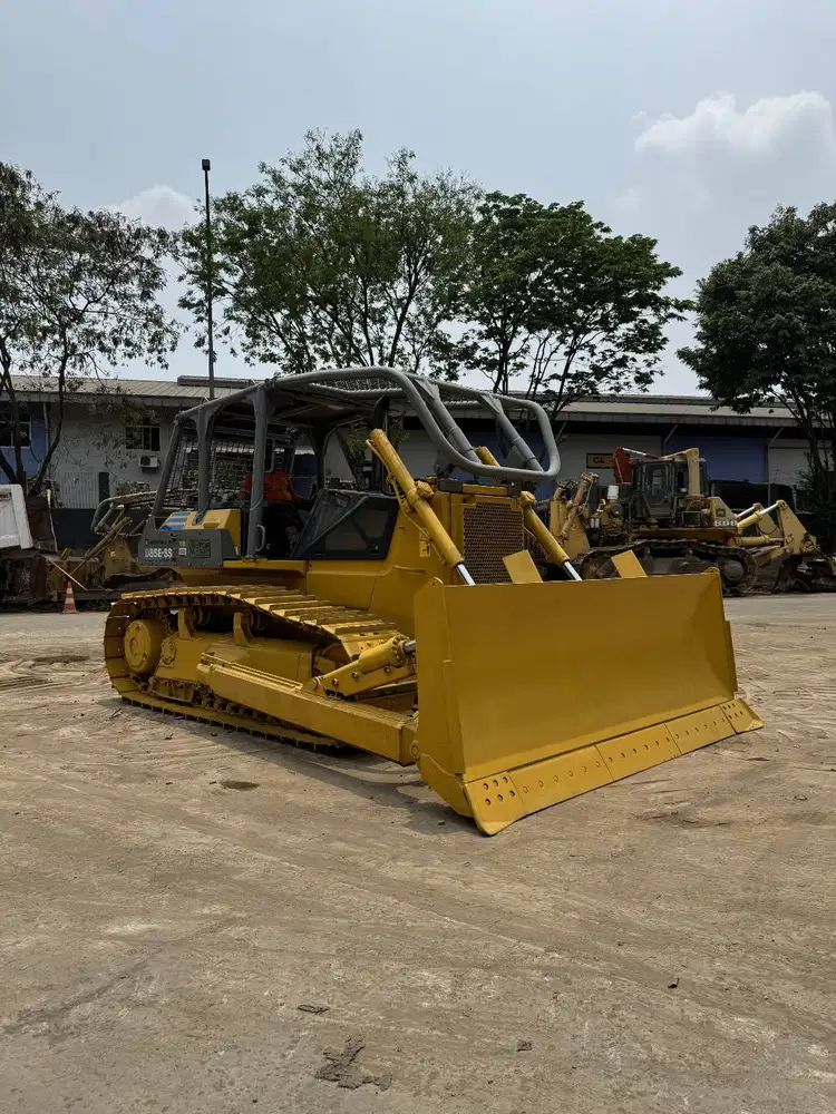 Dozer Komatsu D85ESS-2A Tahun 2018