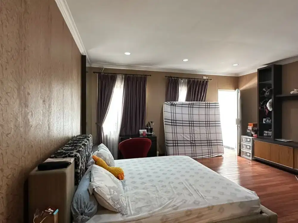 Rumah Full Furnished Cluster Garnet Gading Serpong, Tangerang