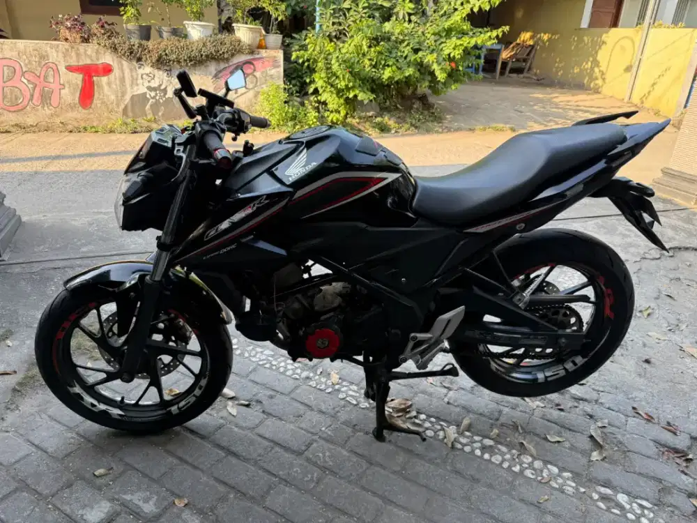 Honda CB 150 R LED THN 2015 plat AB Bantul