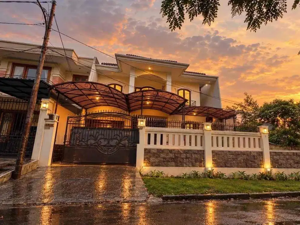 Rumah Mewah di Taman Alfa Indah Joglo Jakarta Barat