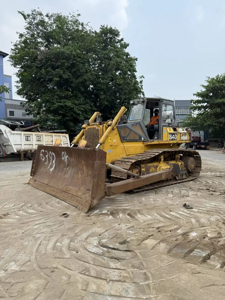Dozer Komatsu D85ESS-2A Tahun 2017