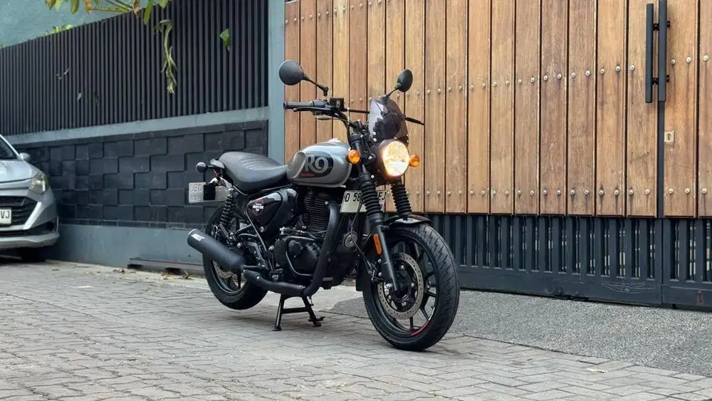 ROYAL ENFIELD HUNTER 350 FULL PAPER ISTIMEWA SCRAMBLER TRIUMPH DUCATI