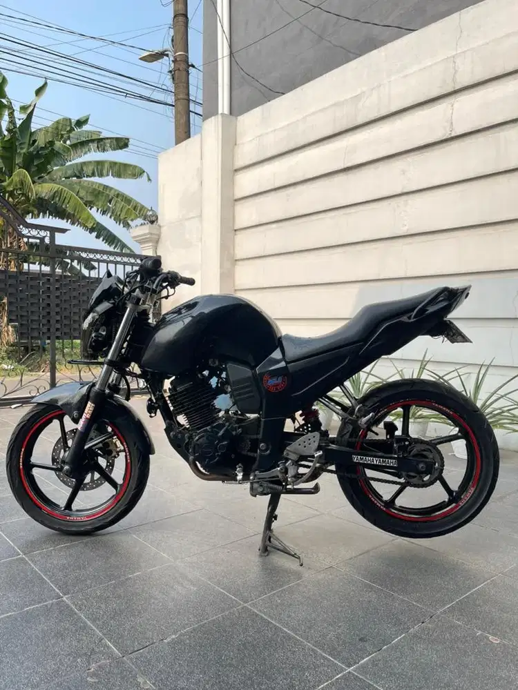 Yamaha Byson 2013 Hitam Full Papper