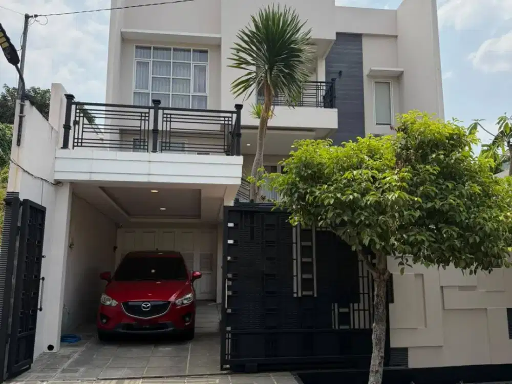 Disewakan Rumah 2 Lantai di Bukit Sari Semarang