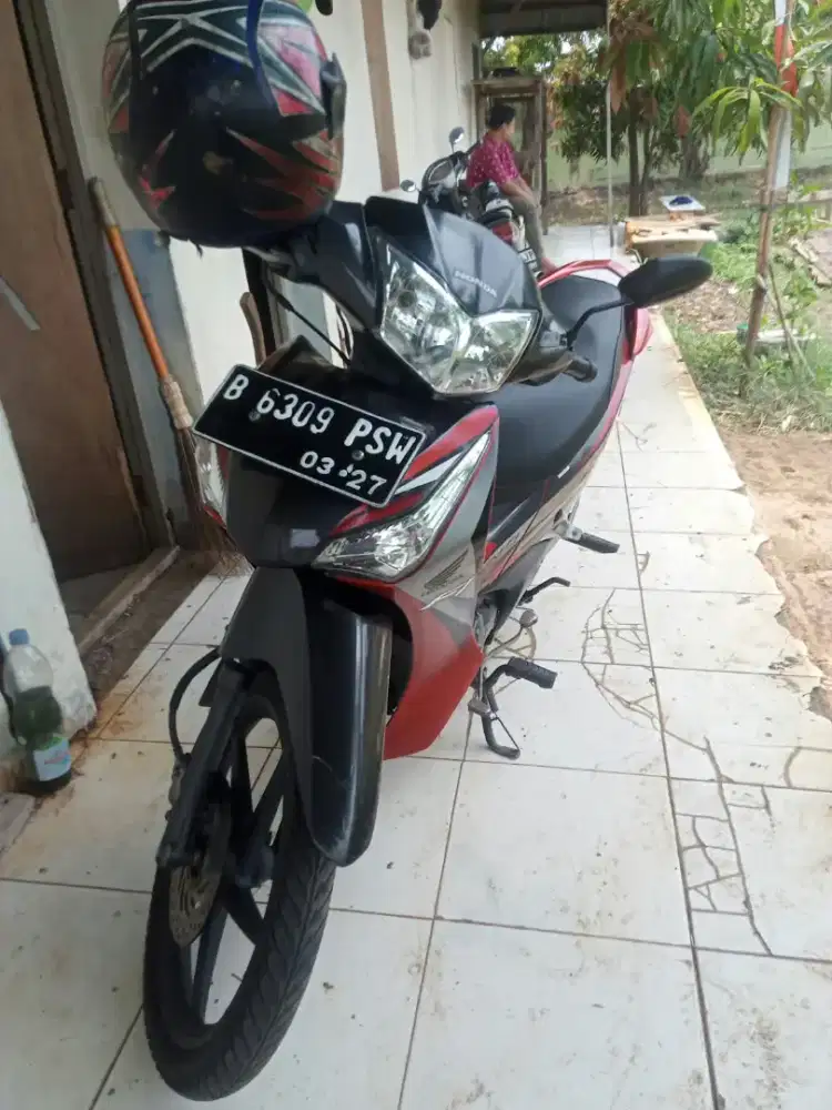 Dijual Cepat Motor Supra X Hel in full injection