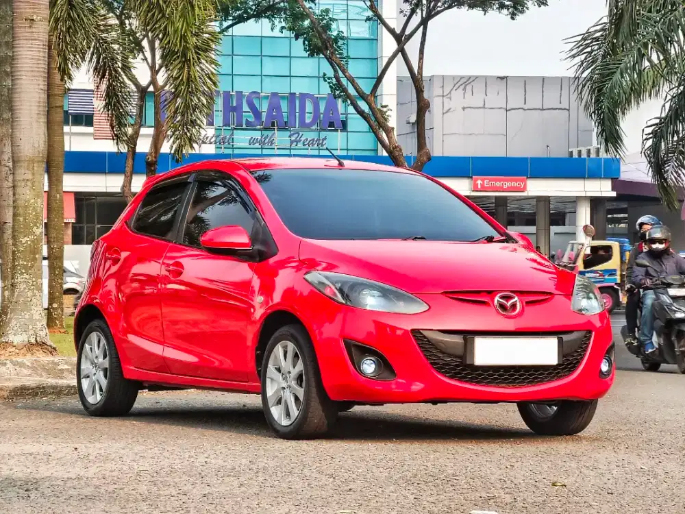 Mazda 2 V Manual 2012
