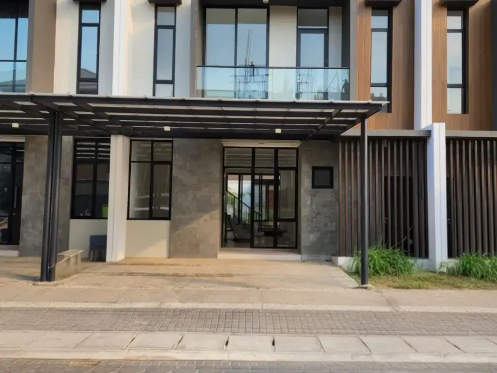 DIJUAL RUMAH SIMPRUG VILLAGE PIK 2 UK 8X27 (2 LANTAI) SHM ON HAND UNFURNISH NEGO