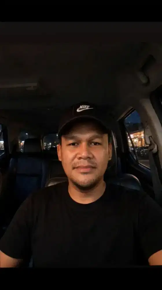 Saya sedang mencari pekerjaan sebagai Driver.