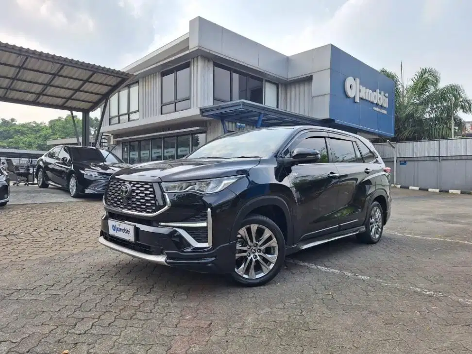 Toyota Kijang Innova 2.0 Zenix Q HV CVT TSS Modellista Hybrid-AT 2023