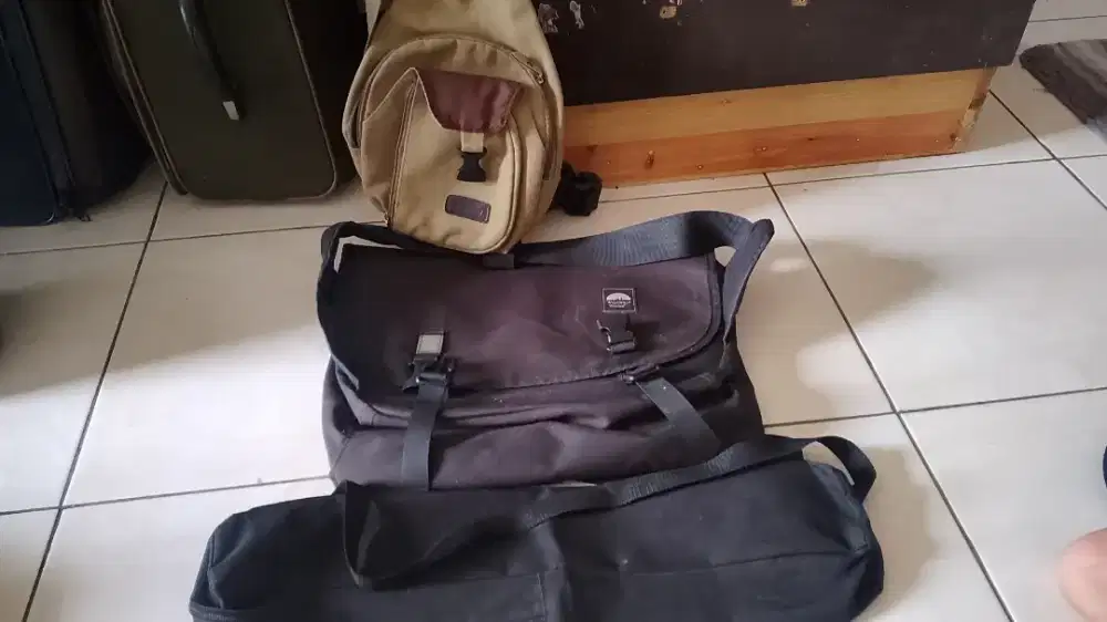 tas selempang pria