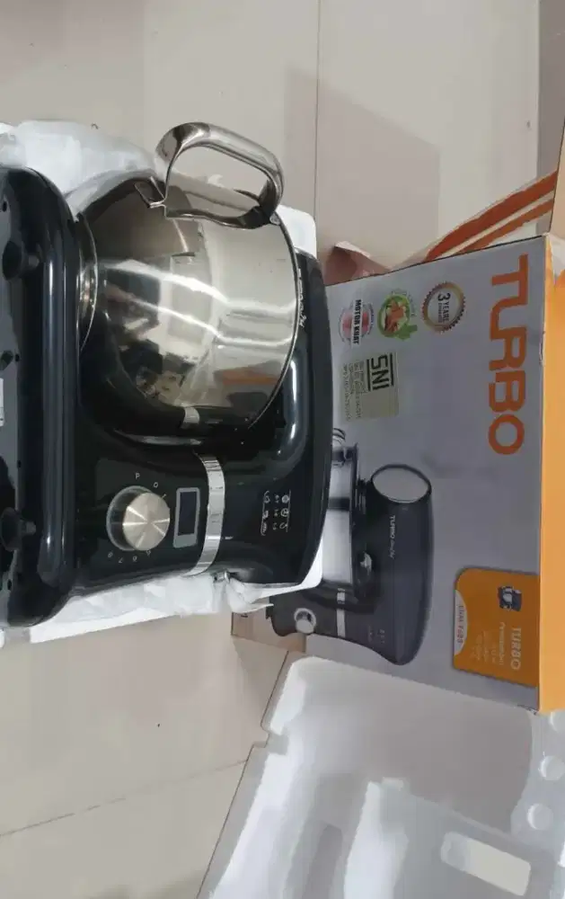 Mixer roti adonan