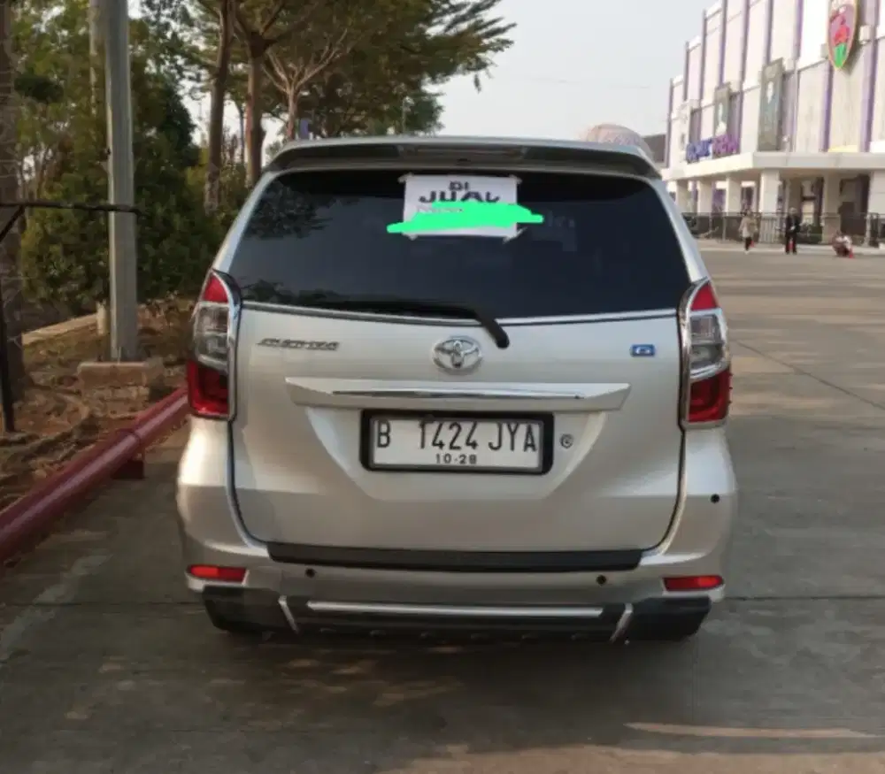 Di jual mobil perorangan