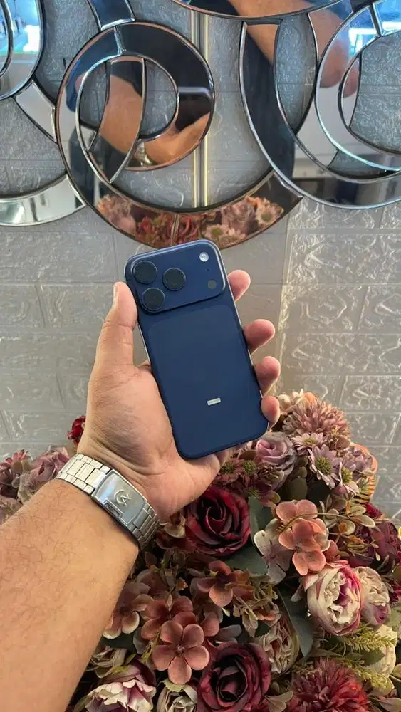 Iphone 17 Pro 256gb iBox Garansi on