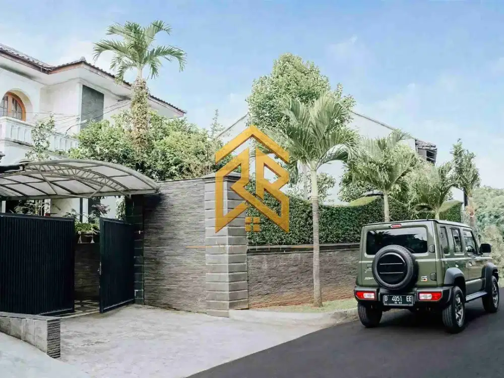 Rumah Mewah Lokasi Strategis di Karang setra Sukajadi, Asri dan Terawat,Cocok Dijadikan Kantor atau Hotel