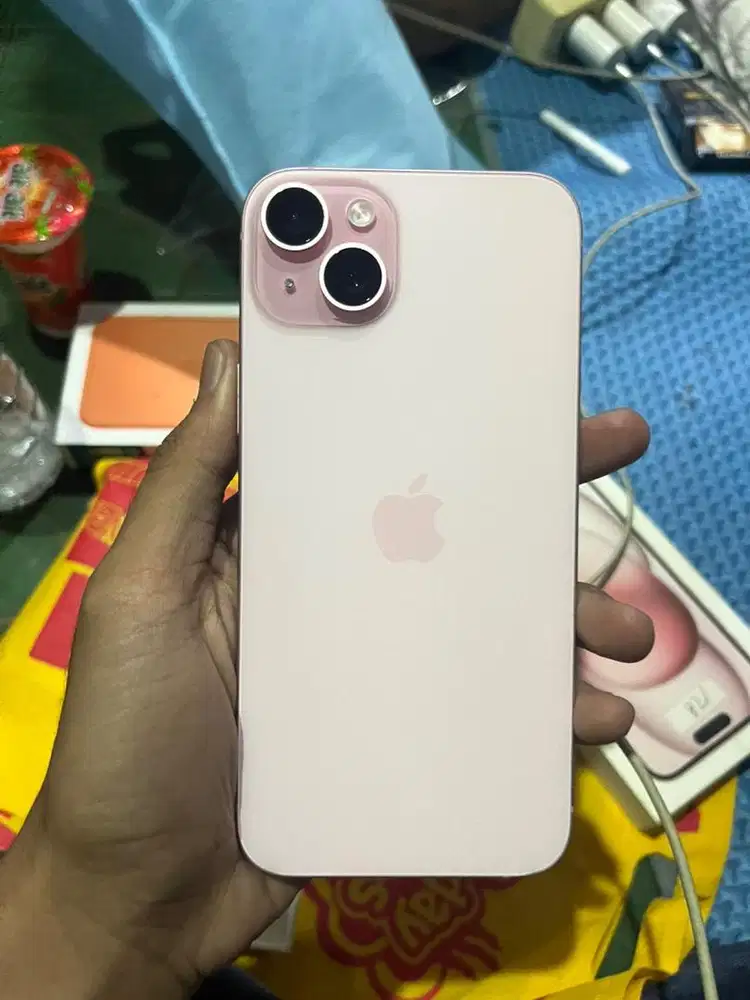 iphone 15 plus pink