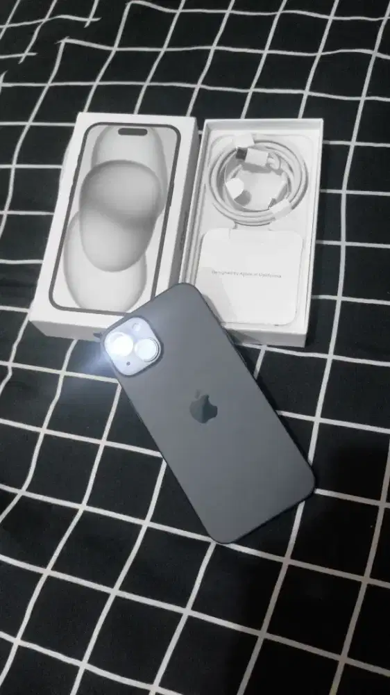 IPHONE 15 INTER HITAM MULUS TINGGAL PAKE