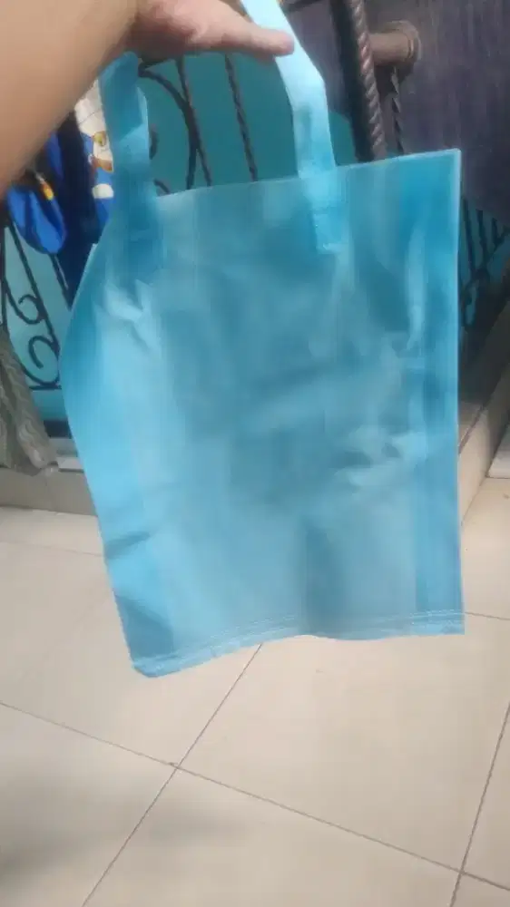Tas sponbond biru laut