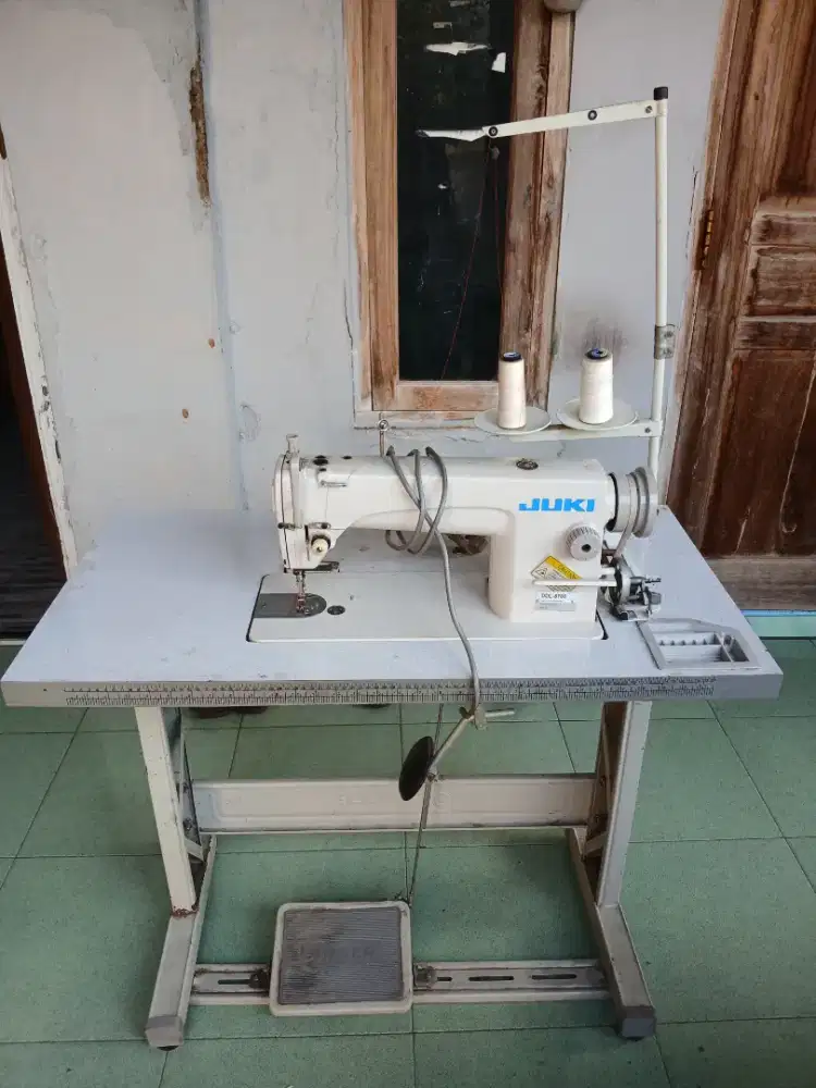 Mesin jahit jarum 1 juki DDL-8700