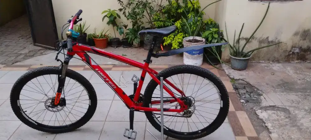 Sepeda MTB united rakitan