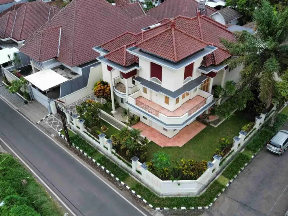 RUMAH PREMIUM 2 LANTAI BIKIT TIDAR MALANG