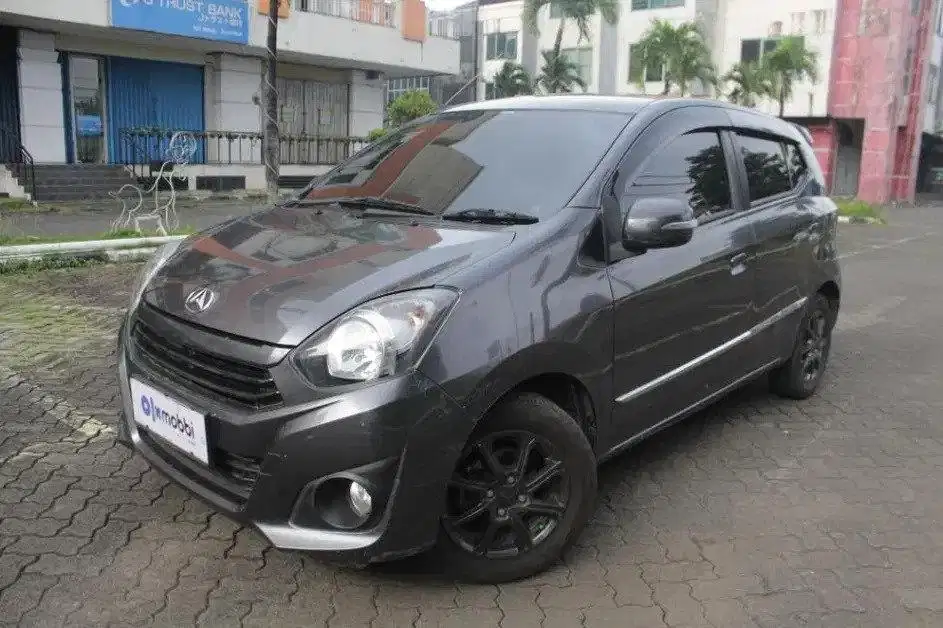 KM RENDAH - Daihatsu Ayla 1.0 X Bensin-AT 2021