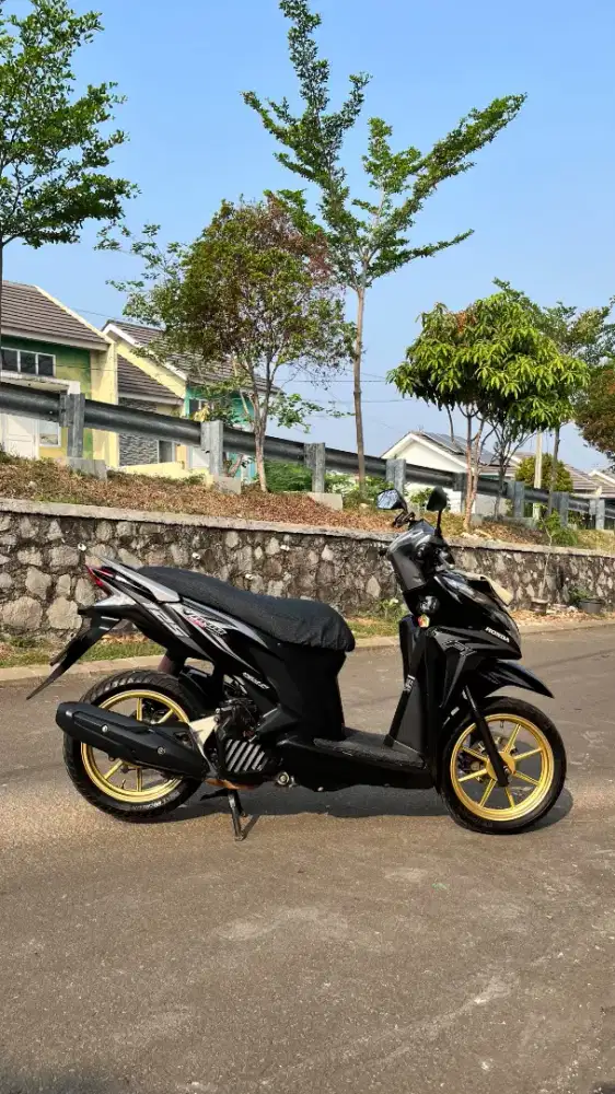 Honda Vario 125 Fi KZR 2012