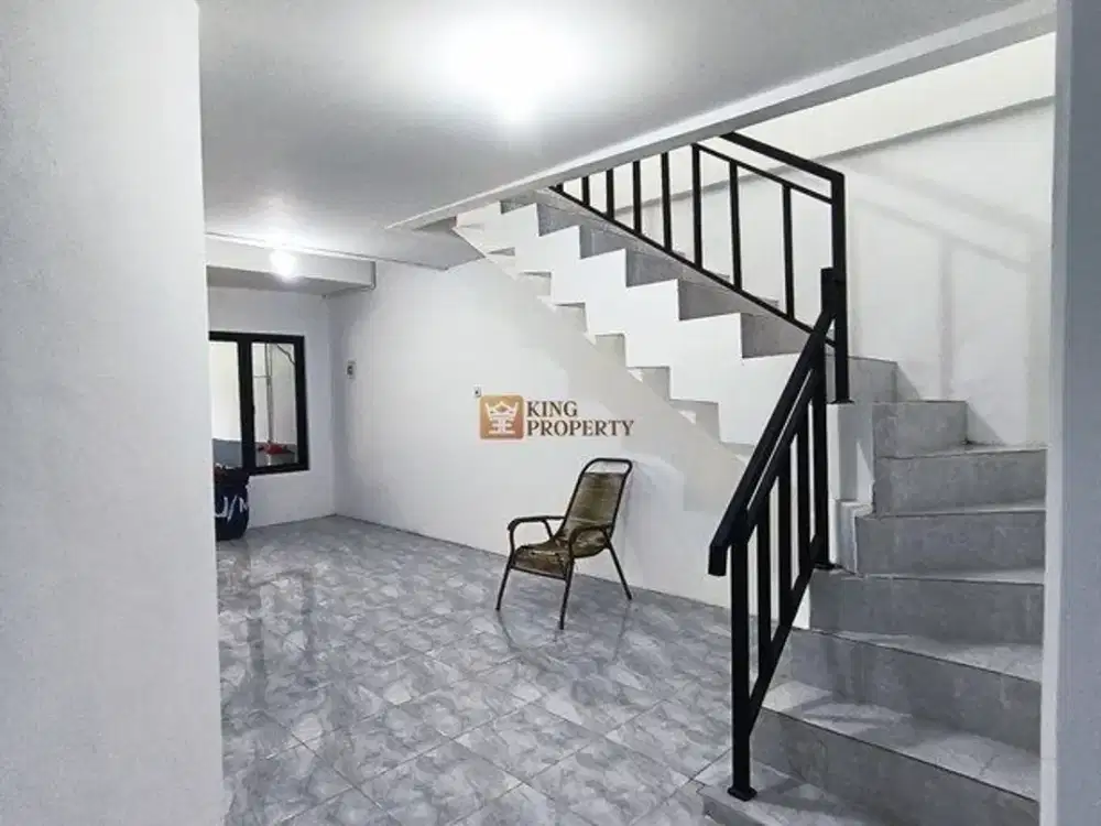 Strategis Sewa Rumah 2Lt. Unfurnished di Pluit Karang Permai Muara Karang Akses ke Bandara Soekarno-Hatta, Mall Baywalk, PIK & Tol