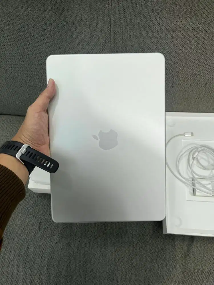 Macbook neo 8/256 cc 11