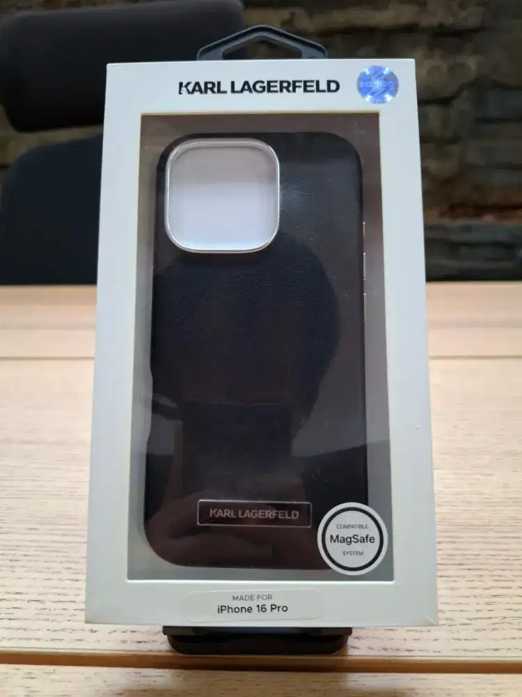 Casing Magsafe Karl Lagerfeld iPhone 16 Pro