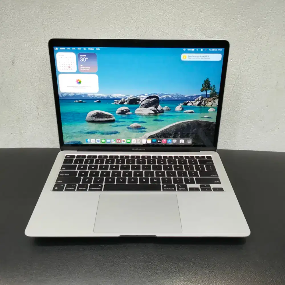 Macbook Air 13 inch 2020 Chip M1 RAM 8GB SSD 256GB ( No Box )