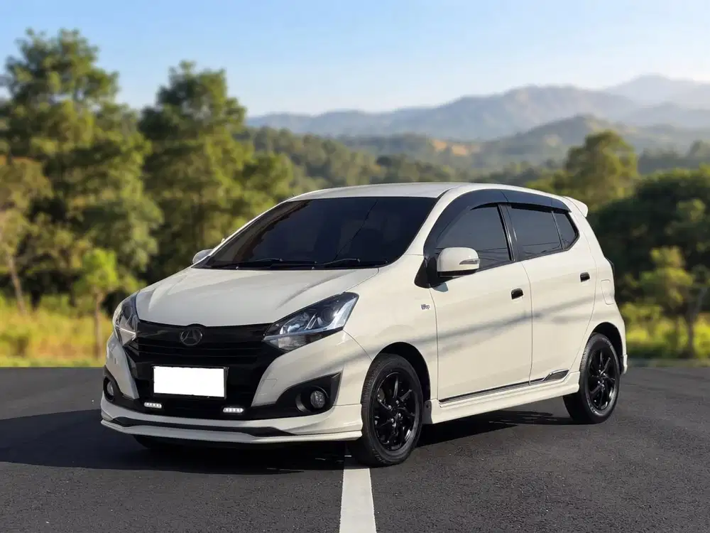 Daihatsu Ayla 1.2 R At 2017 km +/- 70.000