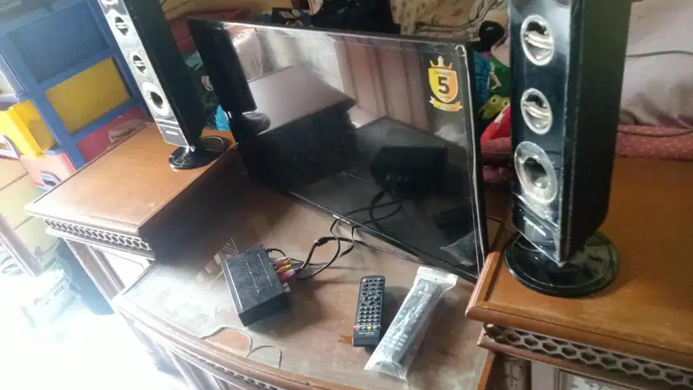 TV Polytron 32inch