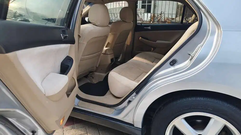 Honda Accord 2004 Bensin