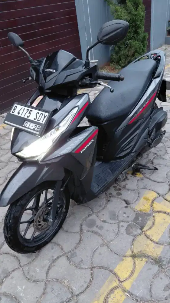 DIJUAL CEPAT HONDA VARIO LED 125 CC ORIGINAL