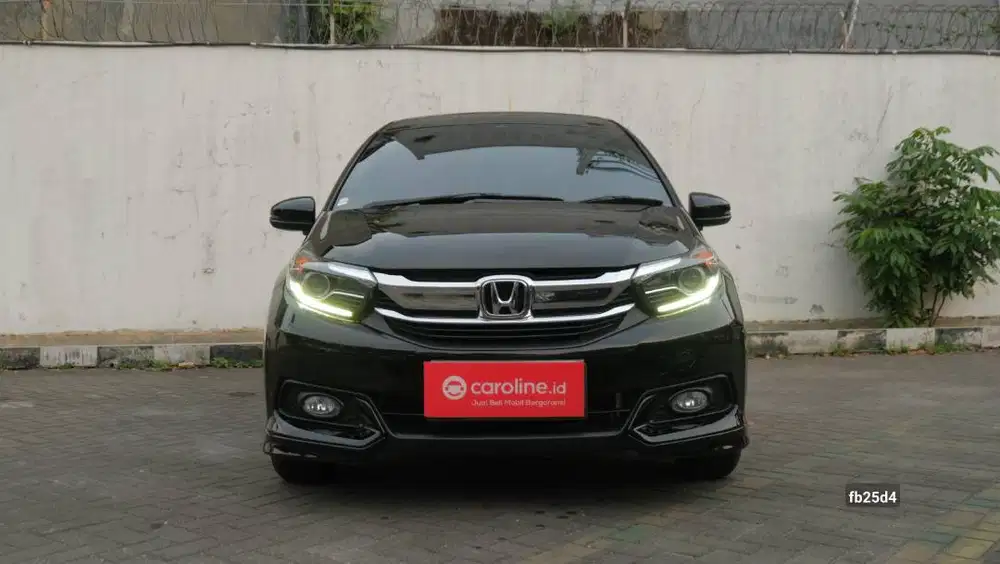 HONDA MOBILIO E 1.5 MT 2021 Hitam