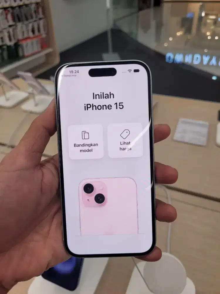 Promo iPhone 15 bisa kredit cicilan ringan tanpa DP