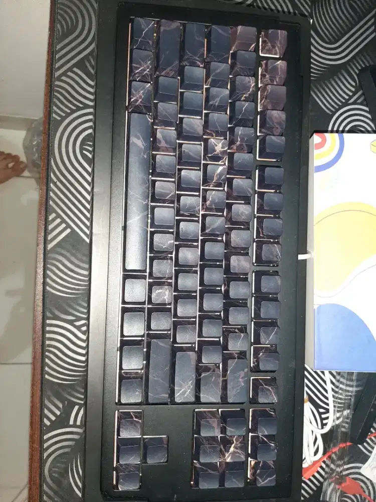 WEIKAV STARS80 Wireless RGB + Holy Panda 62g Black Marble PBT