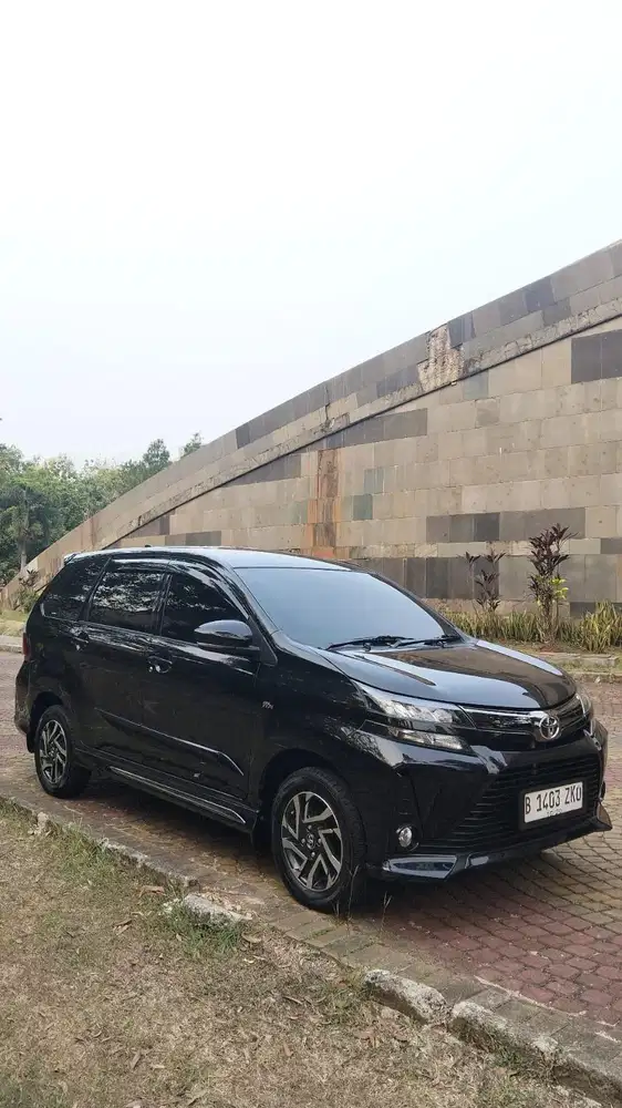 AVANZA VELOZ 1.5 MANUAL 2019(KM 40 RB RECORD)