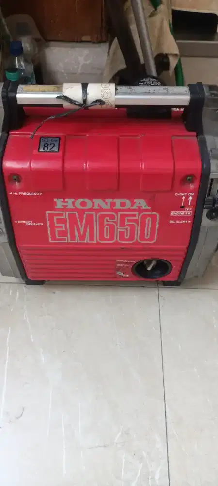 Di jual genset merk Honda masih bagus mulus jarang pakai masih ok telp