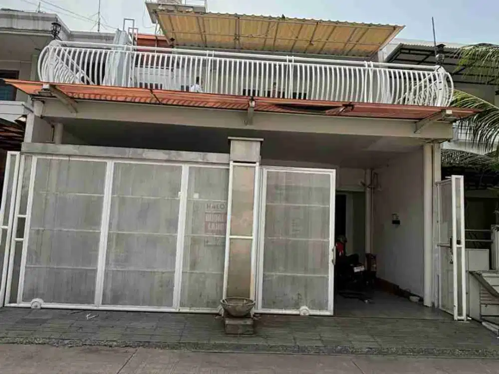 Dijual Rumah 2 lt 9 x 16 m2 di Garden Garden ada 4 kt 3 km SHM hadap barat laut, semi furniture, PLN 7.700 w, Carport 2-3 mobil, row jalan luas, Ayo survei & nego sampai deal!!