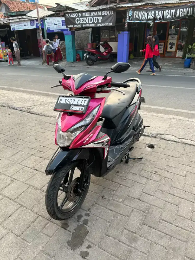 Di jual cepat beat Eco 2018 idling stop