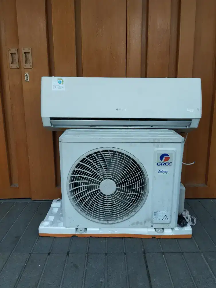 AC Gree 2 PK inverter